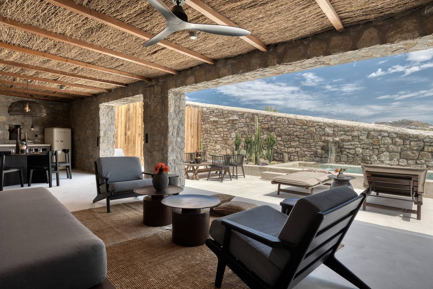 Rocabella-Mykonos-Art-Room-78