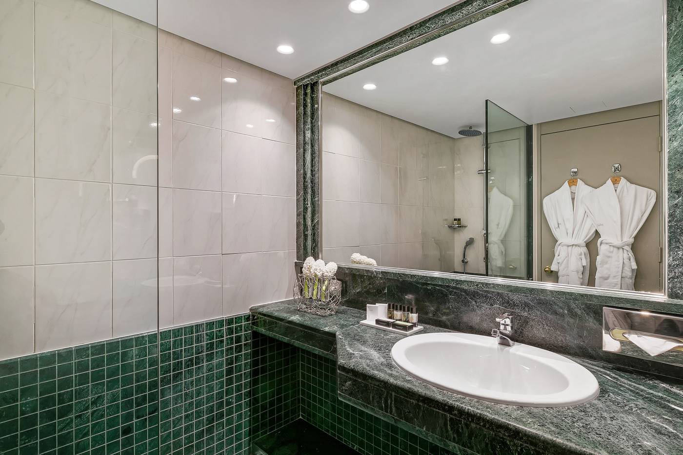 Divani-Apollon-Palace-and-Thalasso-Room-29