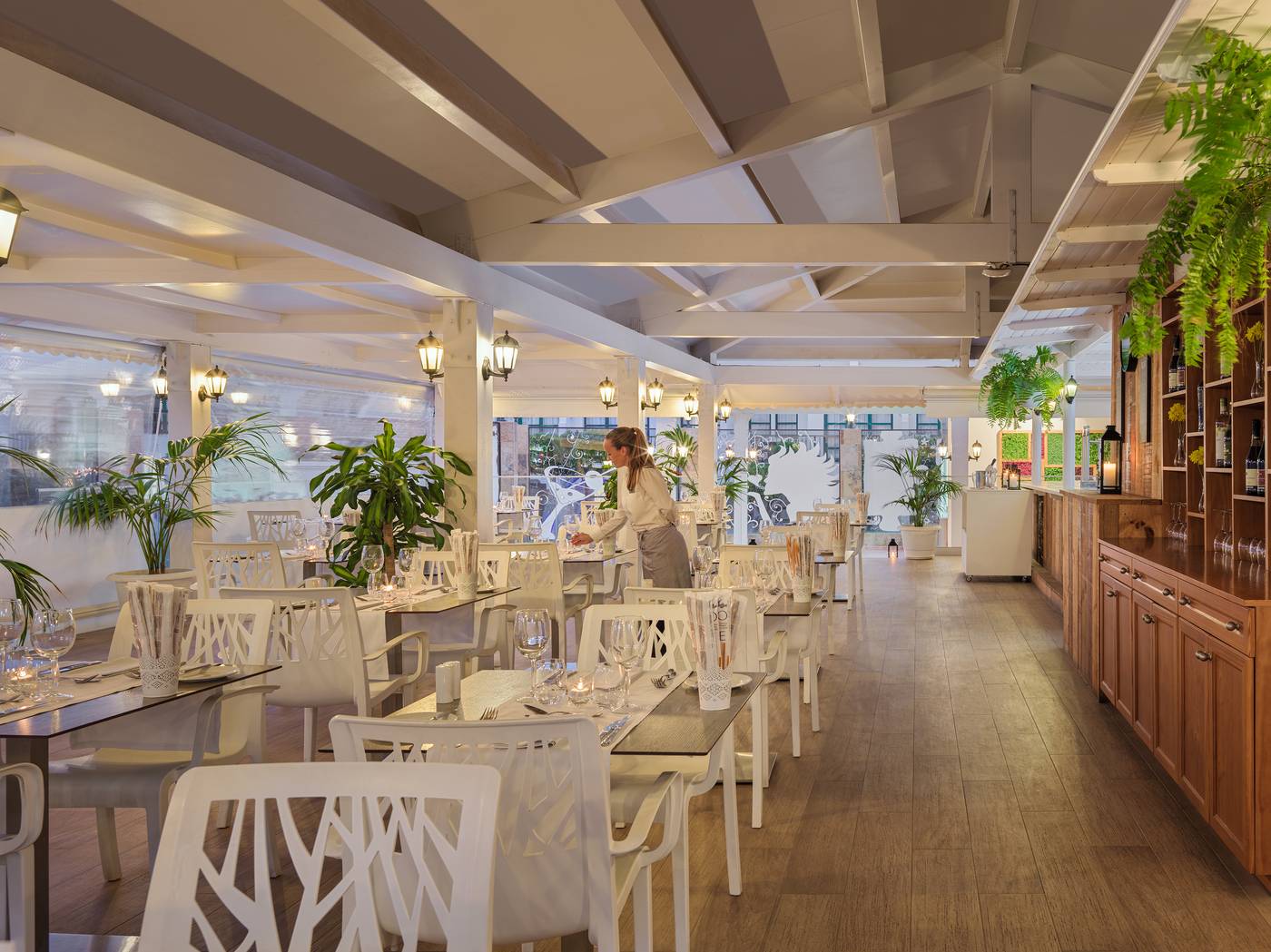 H10-Ocean-Suites-Restaurant-30