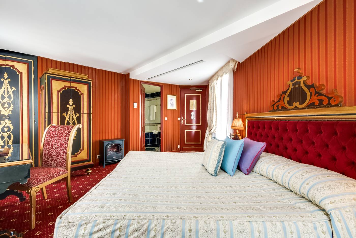 Villa-Opera-Drouot-Room-5