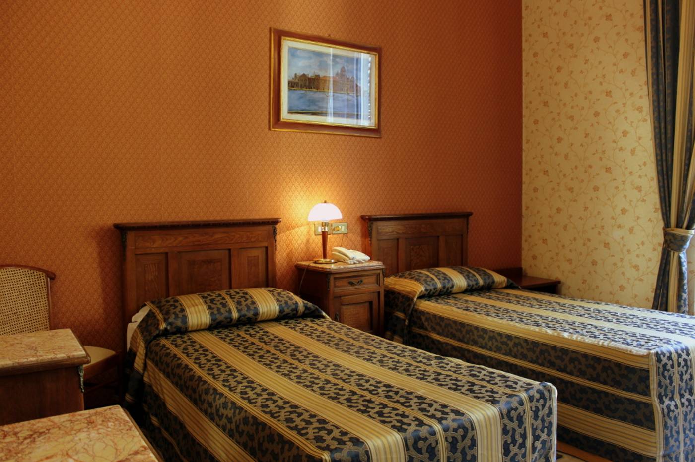 Hotel-Beatrice-Room-16