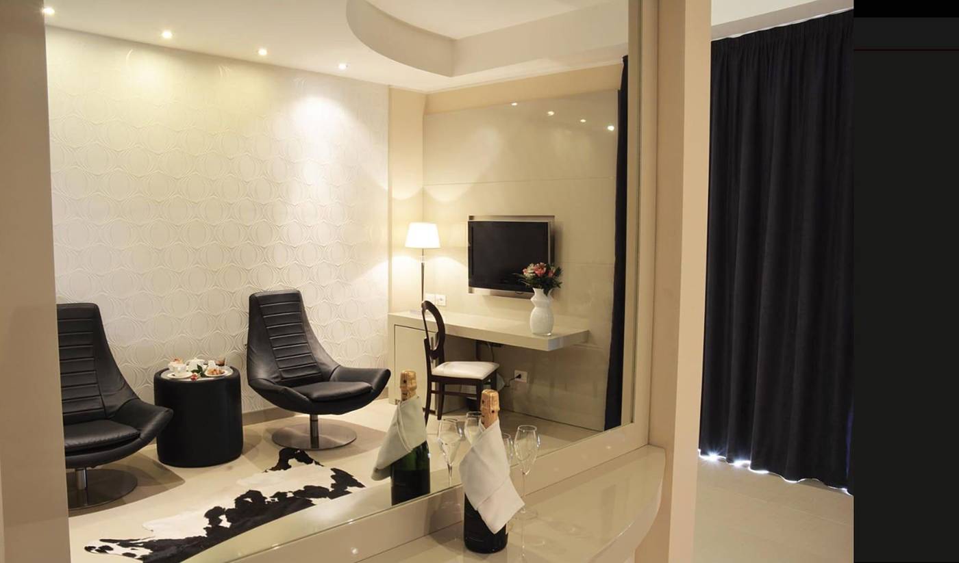 Shotel-Italy-San Giovanni Teatino-Room-7