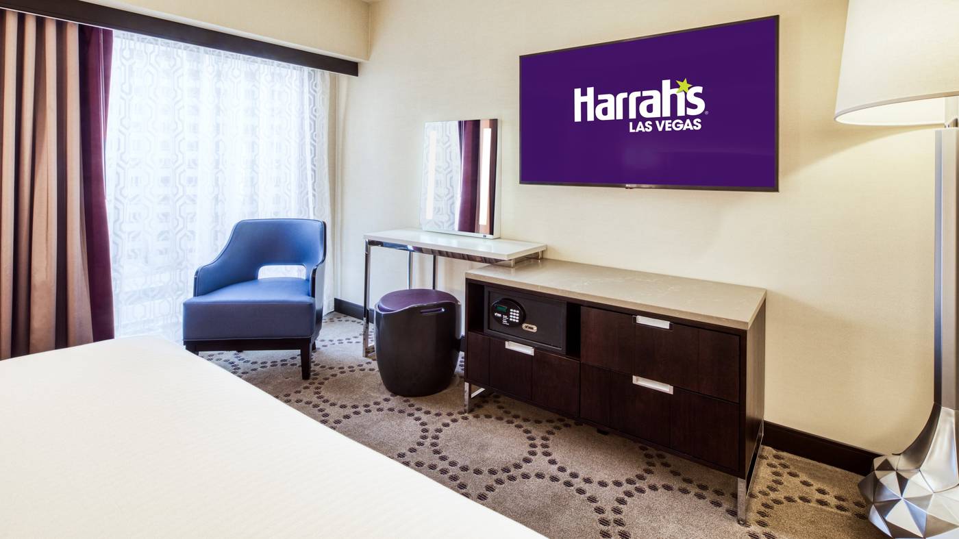 Harrah-s-Las-Vegas-Casino---Hotel-Room-44