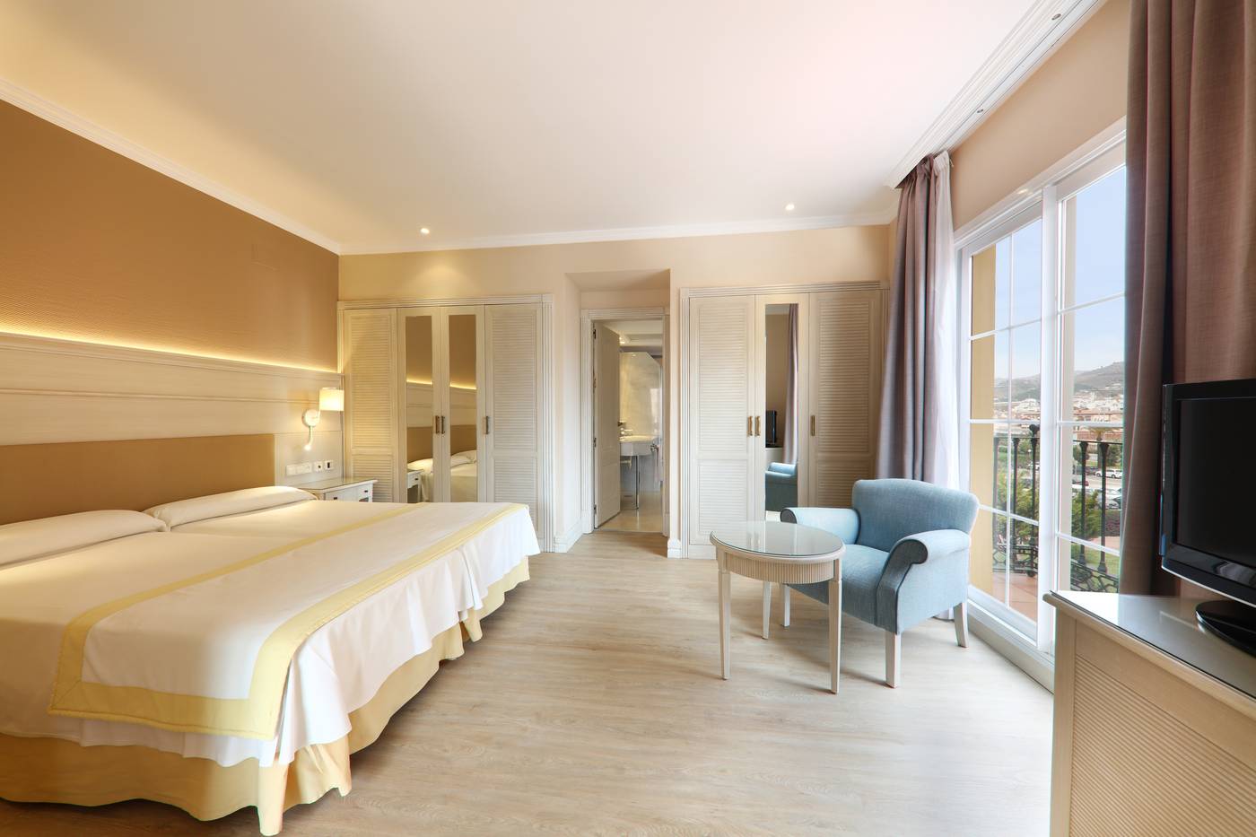 Iberostar-M----laga-Playa-Room-30