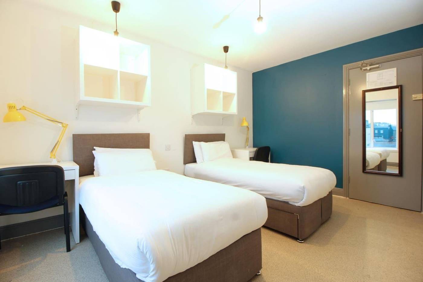 Tom-Dick-and-Harriet-s-Room-19