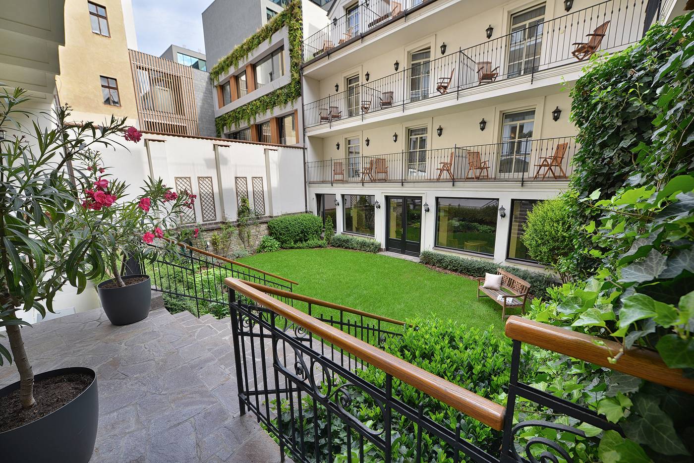 Angelis-Hotel-Prague-General-view-1