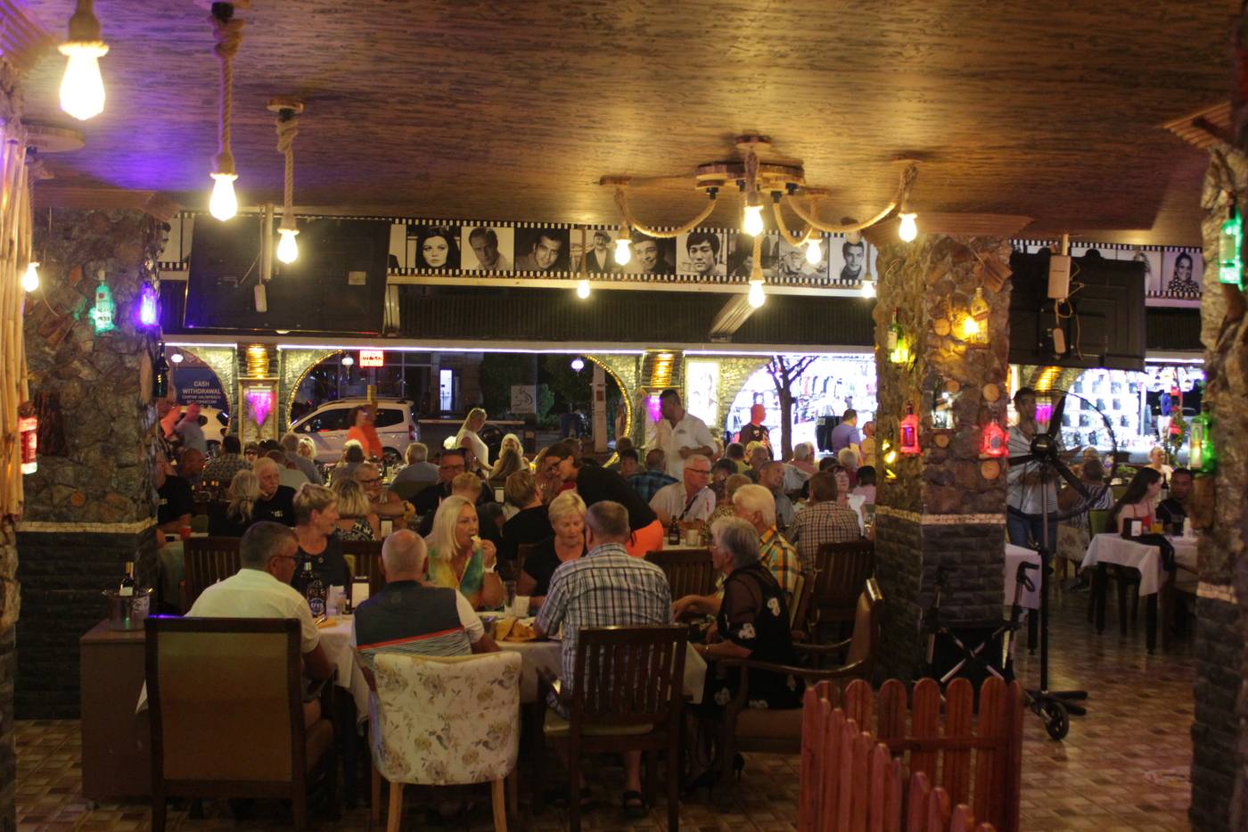 Mitos-Apartments-Restaurant-31