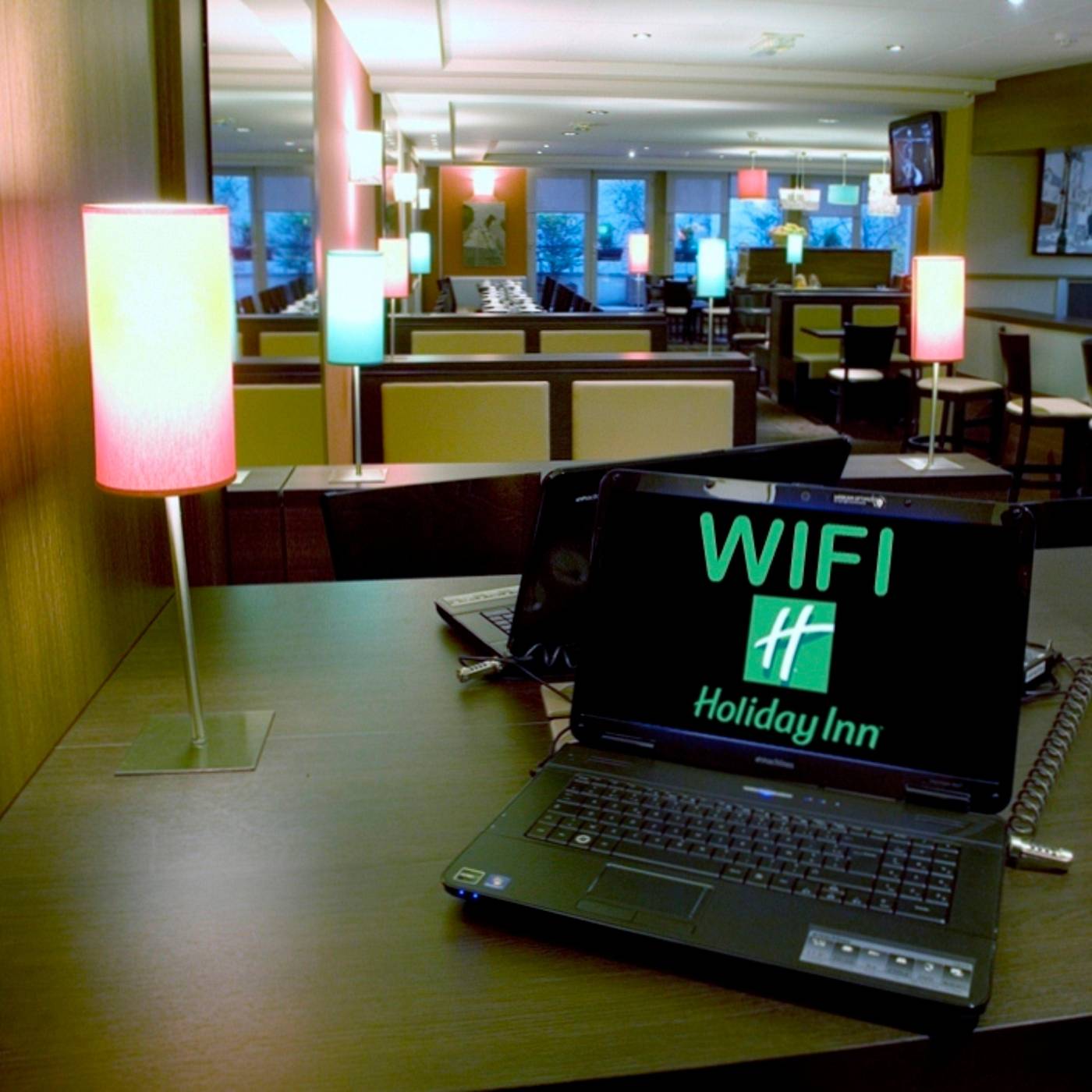 Holiday-Inn-Paris---Montmartre-General-view-23