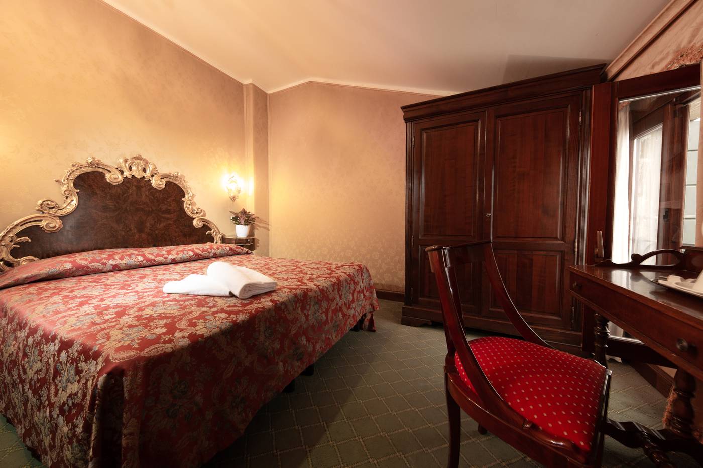 Hotel-San-Moise-Room-37