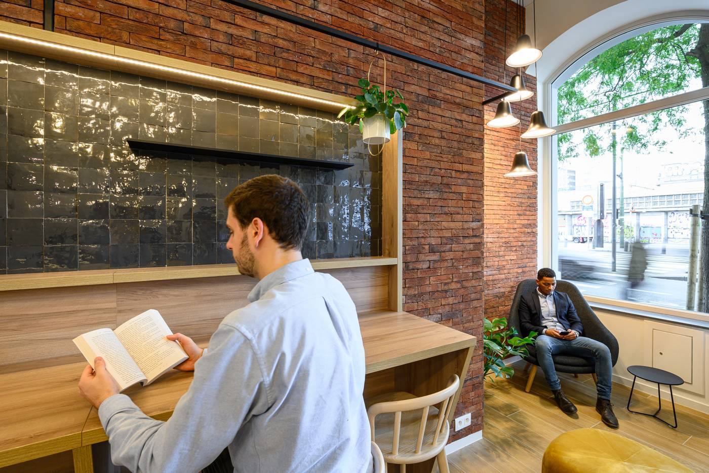 B-B-Hotel-Brussels-Centre-Gare-Du-Midi-General-view-4