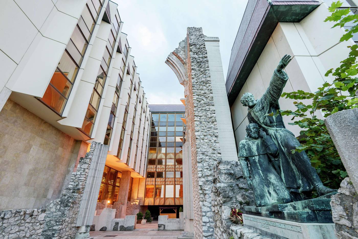 Hilton-Budapest-General-view-12