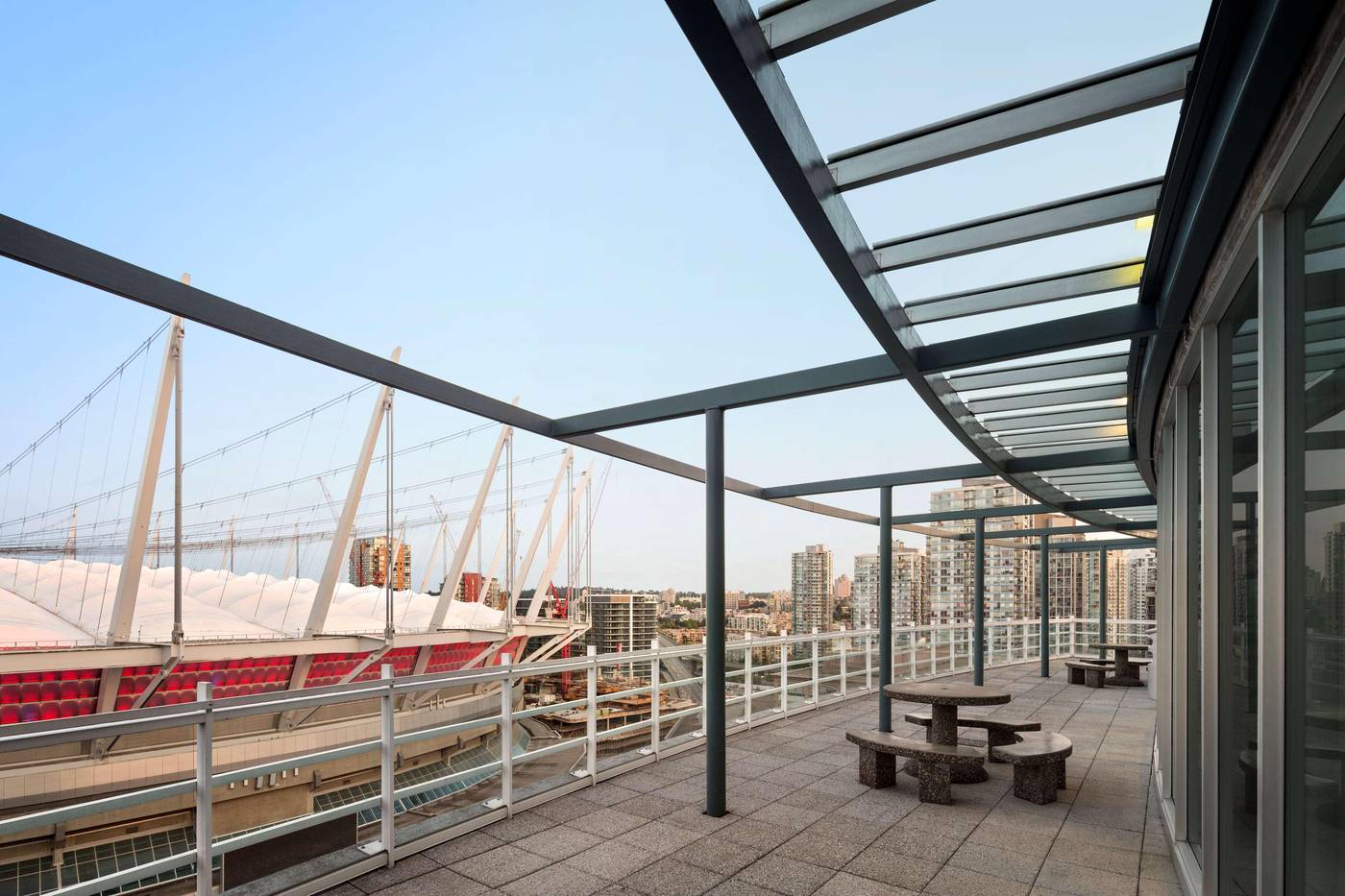 Hampton-Inn---Suites-By-Hilton-Vancouver-Downtown-Terrace-42