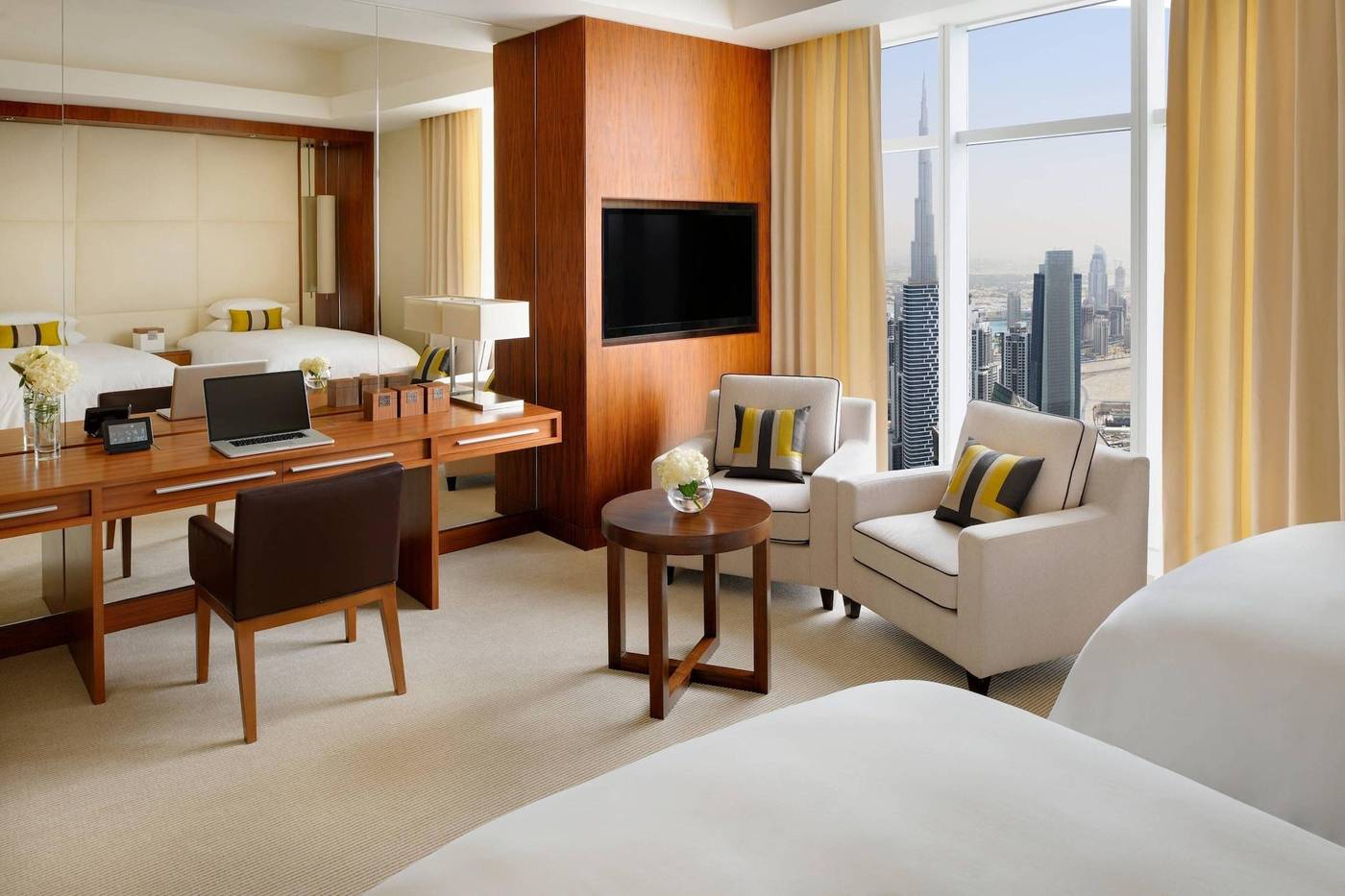 JW-Marriott-Marquis-Hotel-Dubai-Room-32