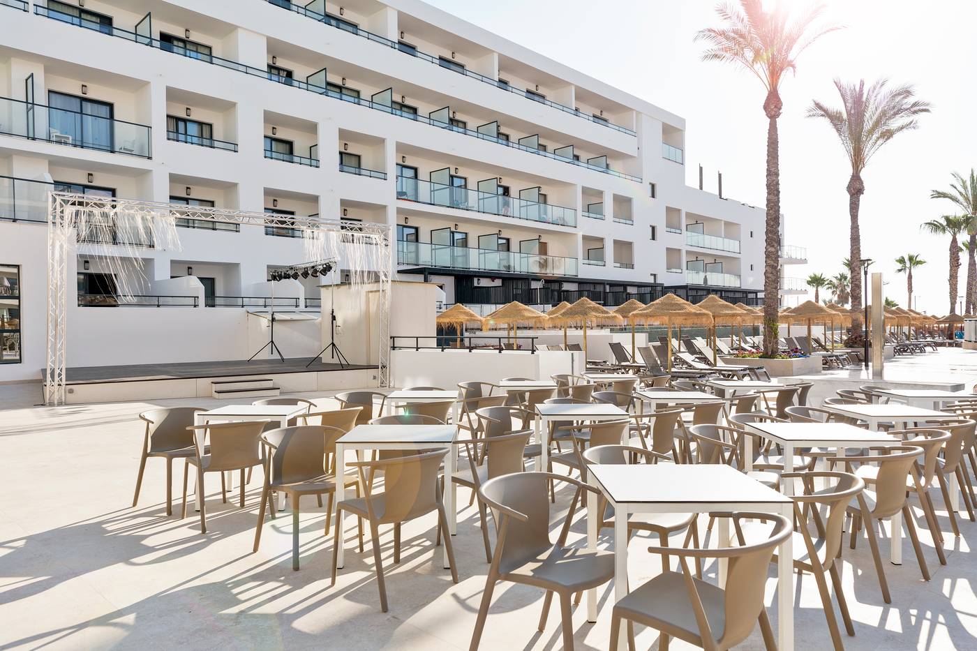 Best-Oasis-Tropical-Terrace-18