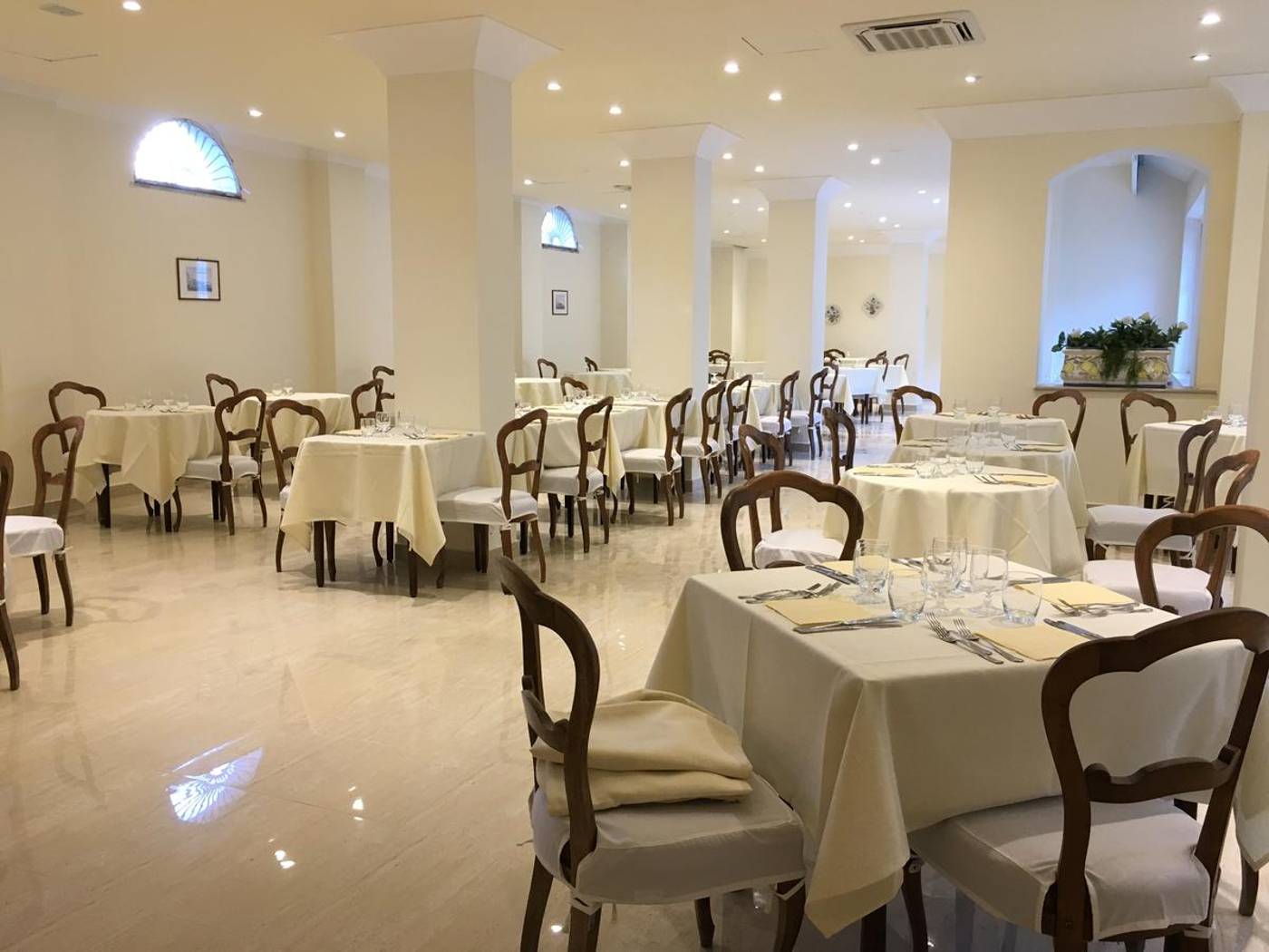 Terme-Elisabetta-Restaurant-21