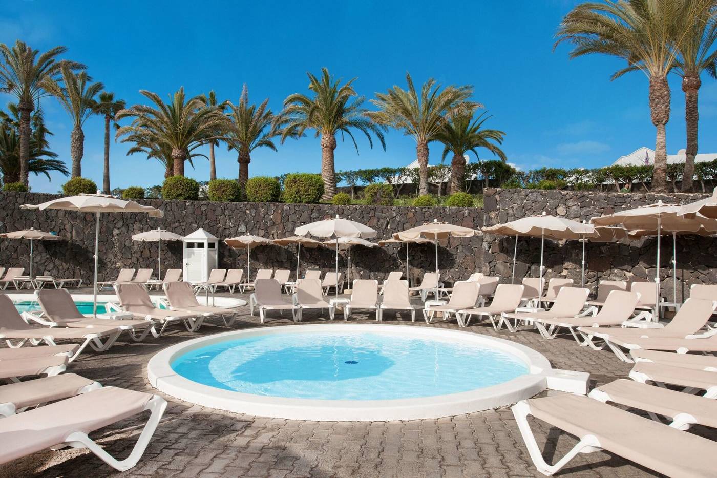 Relaxia-Olivina-Sports-and-Entertainment-14