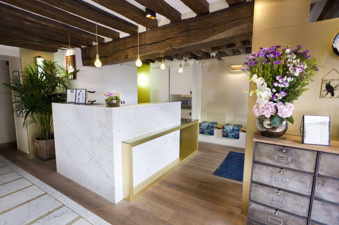 Hotel-Sevres-Saint-Germain-Lobby-1