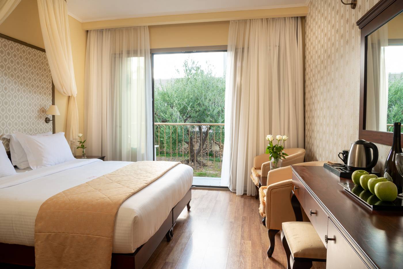 Halepa-Room-17