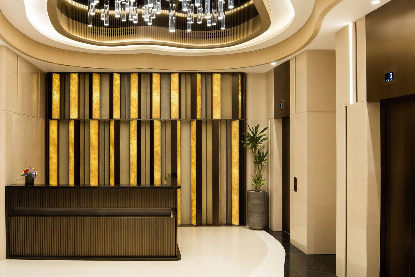 Burlington-Hotel-Lobby-1