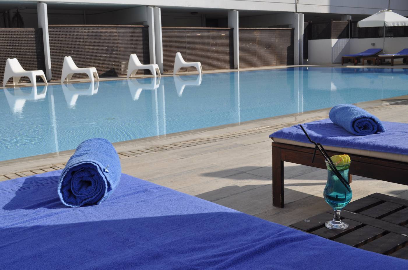 Sun-Hall-Hotel-Pool-6