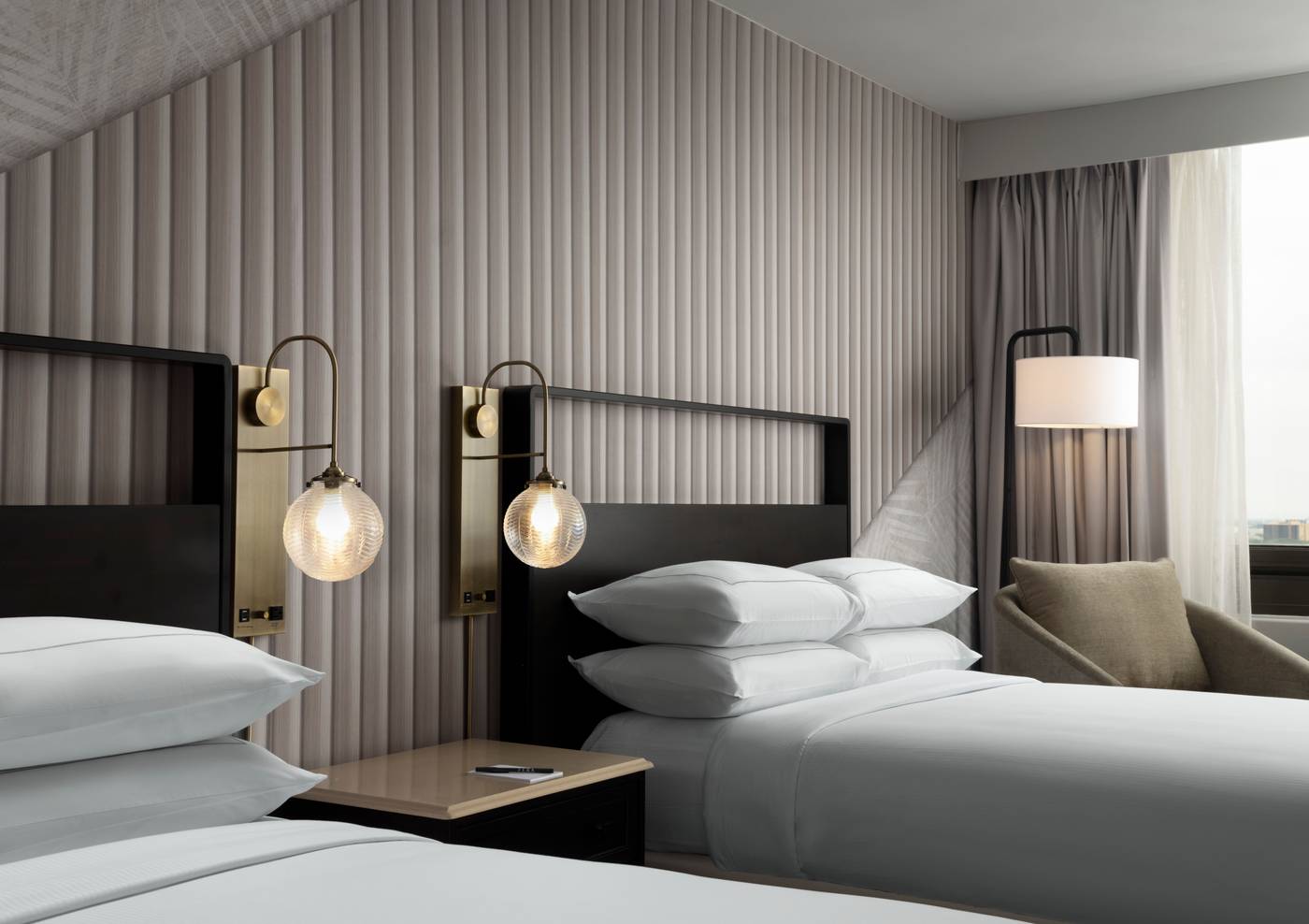 Hotel-Fera-Anaheim--a-DoubleTree-by-Hilto-Room-31