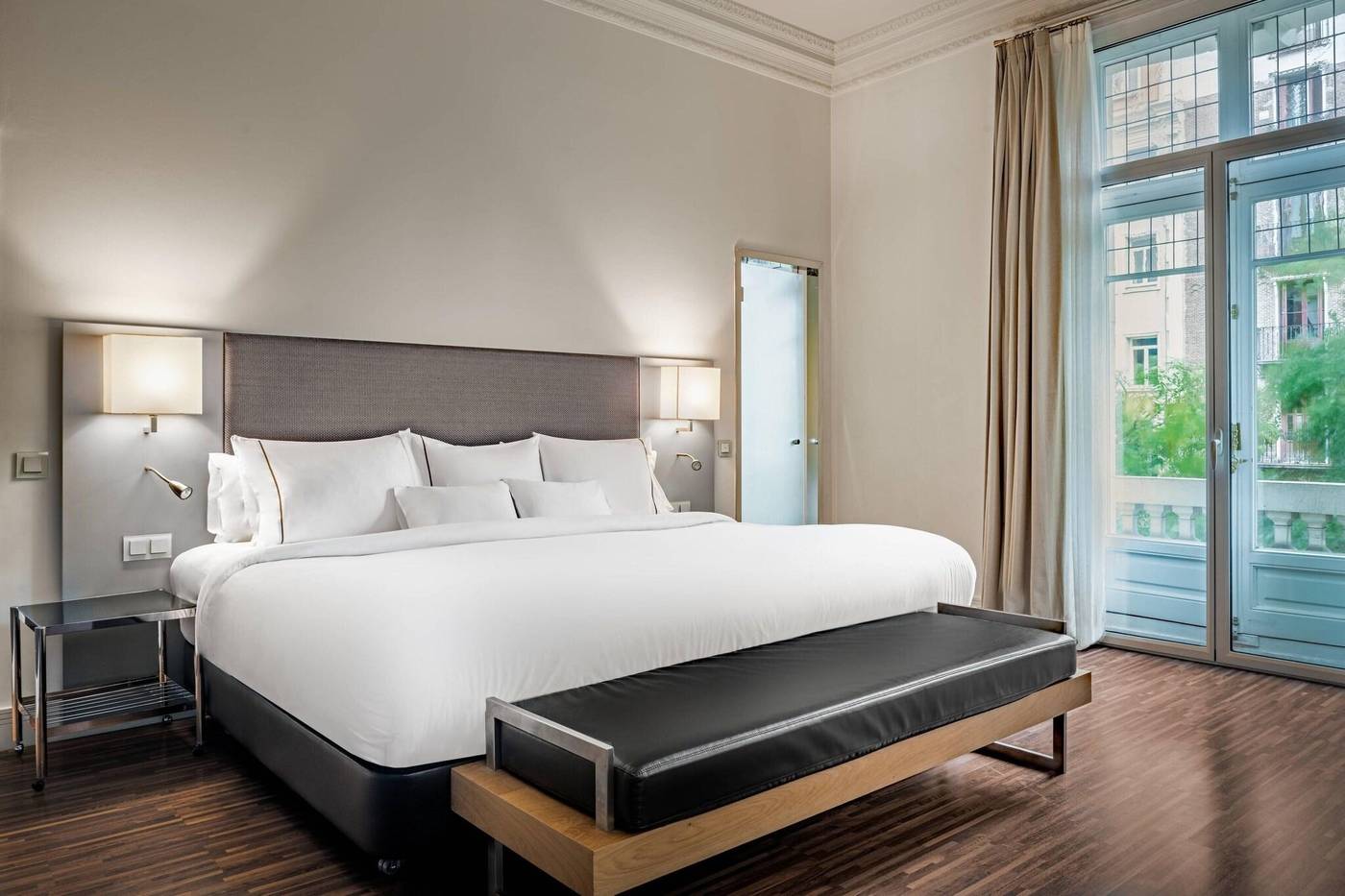 AC-Hotel-Palacio-del-Retiro-Autograph-Collection-Room-41