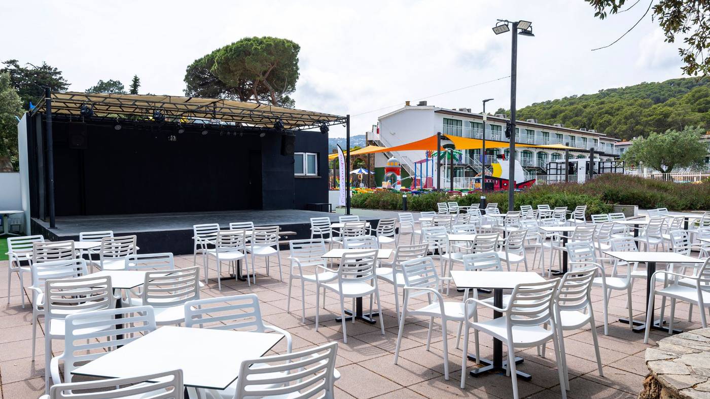 Medplaya-Sant-Eloi-Aparthotel-Sports-and-Entertainment-17