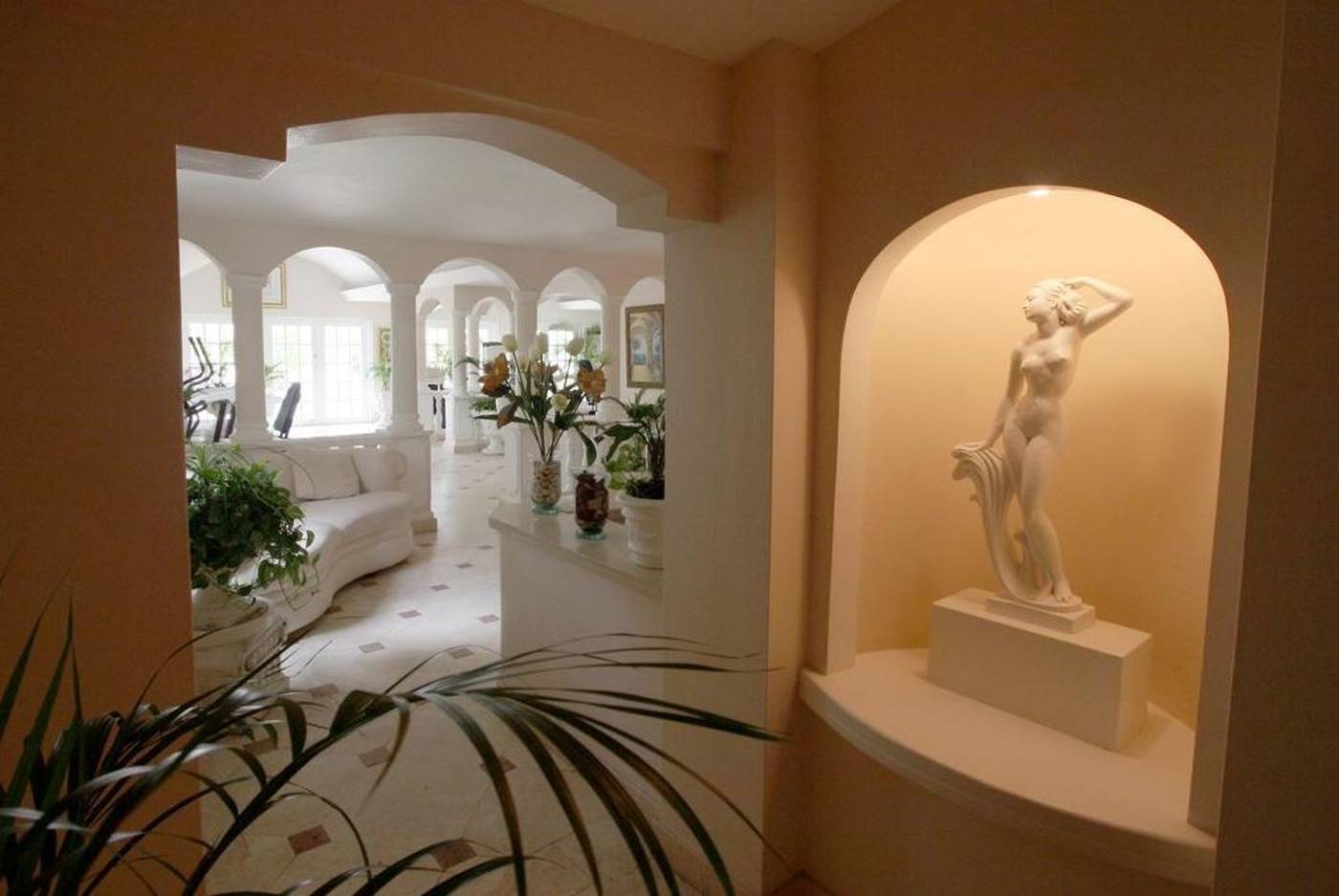 Coco-Reef-Resort-and-Spa-Sports-and-Entertainment-15