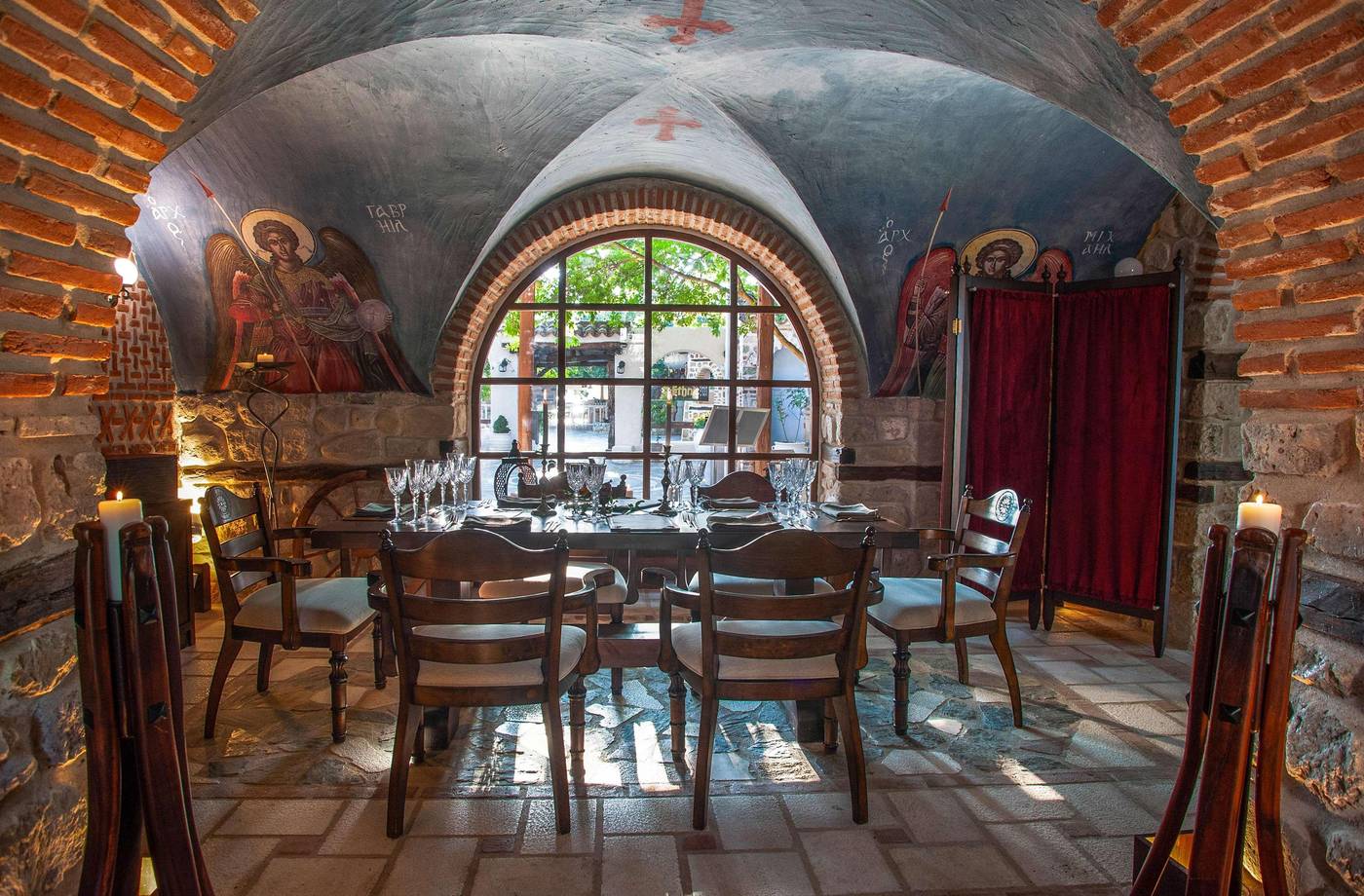 Athena-Pallas--Restaurant-62