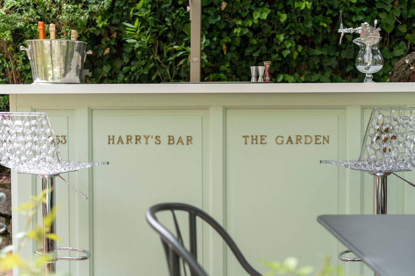 Autograph-Collection-Sina-Villa-Medici-Pool-64