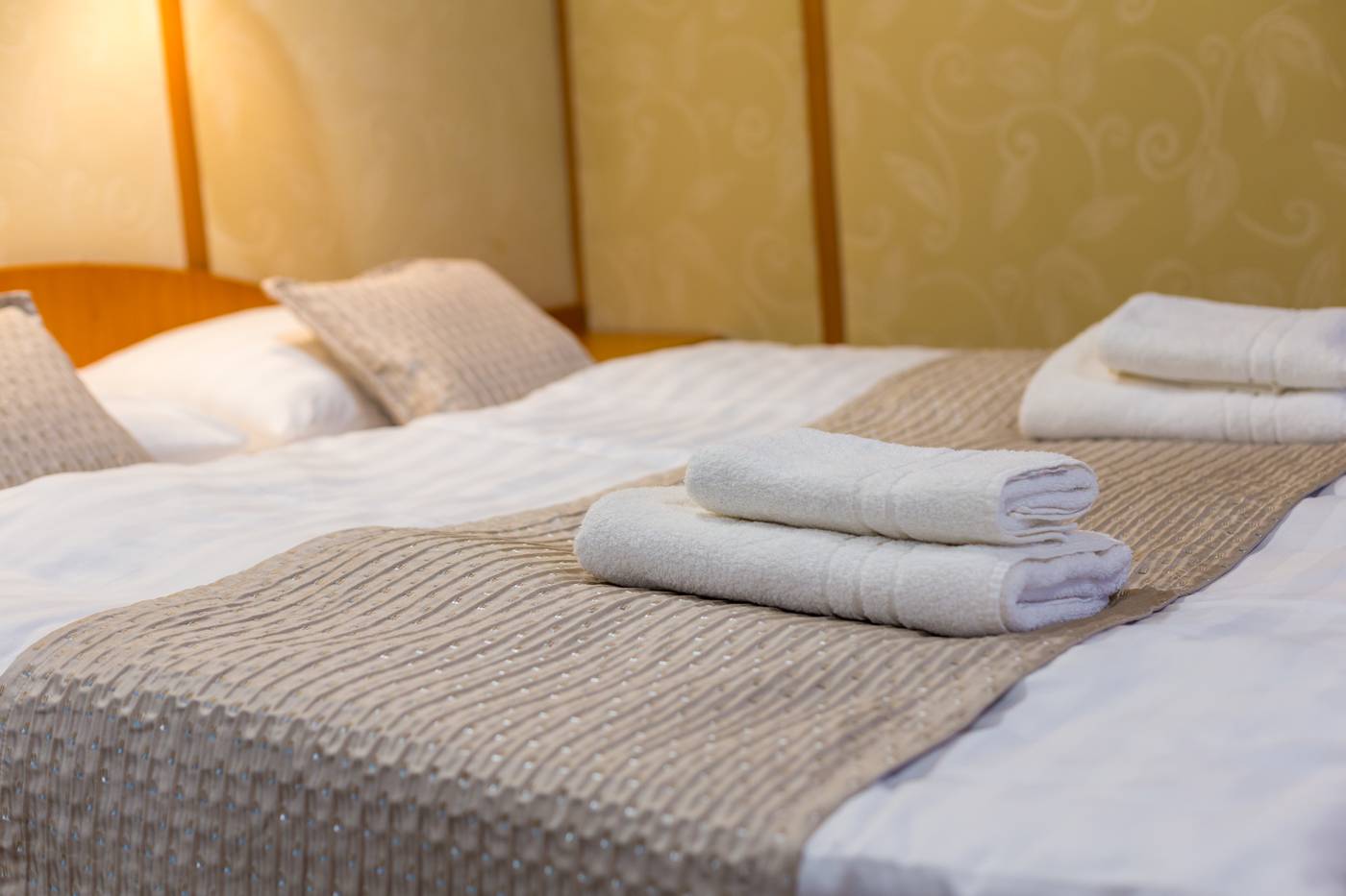 Grand-Jules-Boat-Hotel-Budapest-Room-24