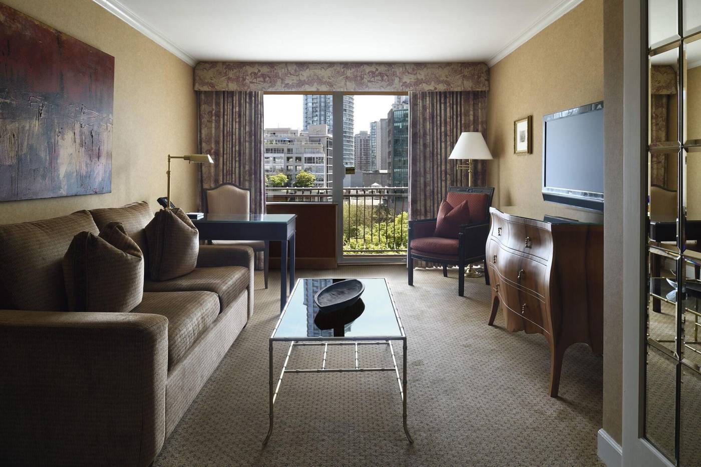 Wedgewood-Hotel---Spa-Room-23