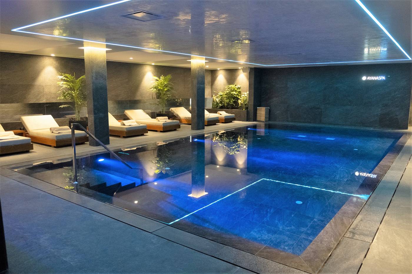 Ajax-Hotel-Sports-and-Entertainment-52