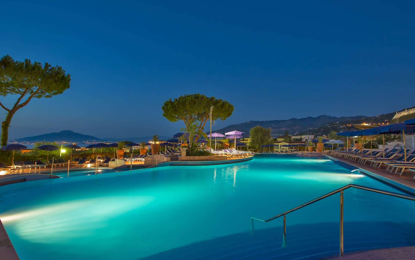 Hilton-Sorrento-Palace-Pool-6