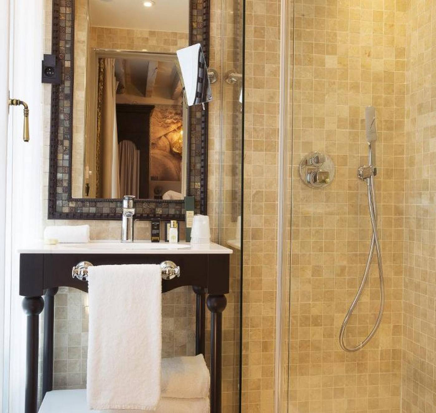 Hotel-Da-Vinci-Room-24