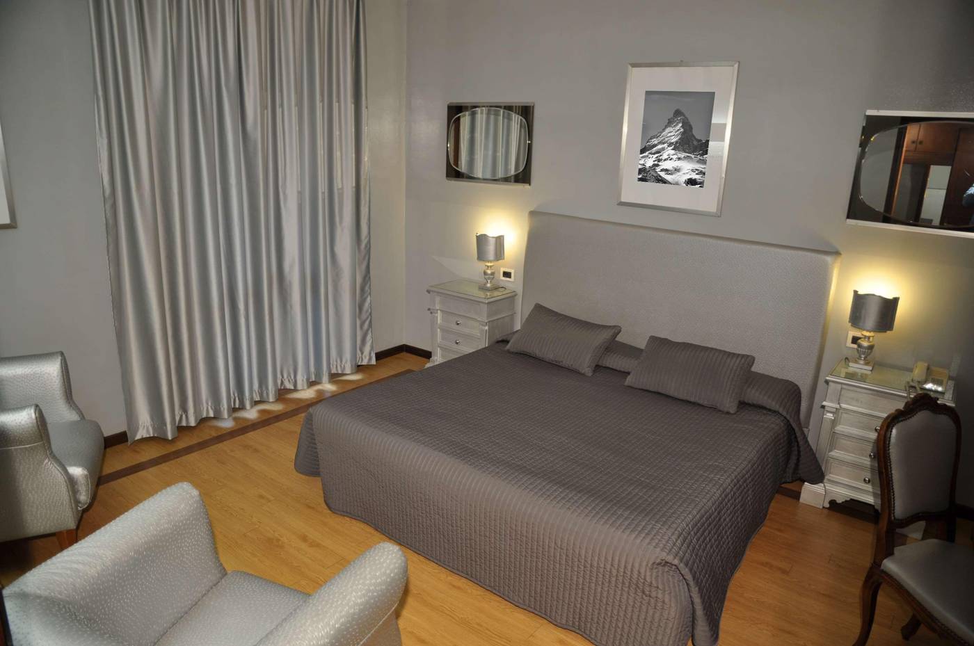 Admiral-Hotel-Room-23