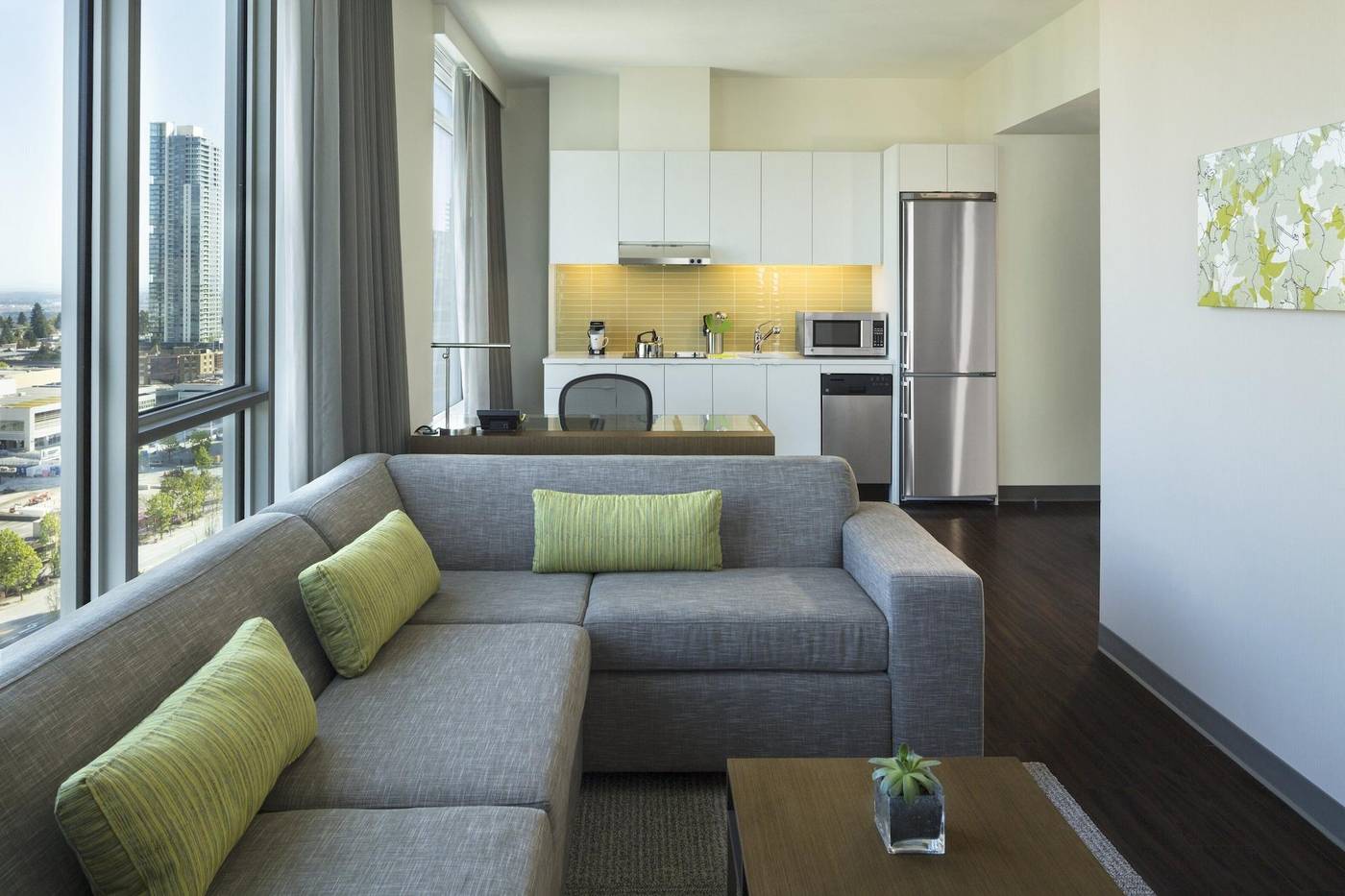 Element-Vancouver-Metrotown-Room-17
