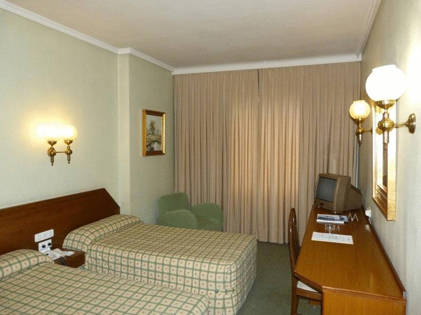 NYX-Hotel-Madrid-by-Leonardo-Hotels-Room-40