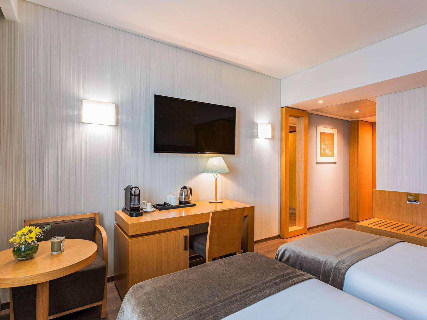 Mercure-Lisboa-Almada-Hotel-Room-24