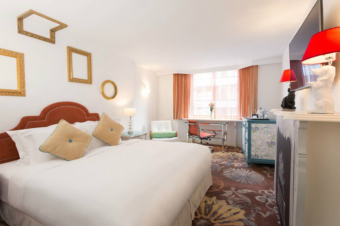 The-Luxe-Manor-Room-3