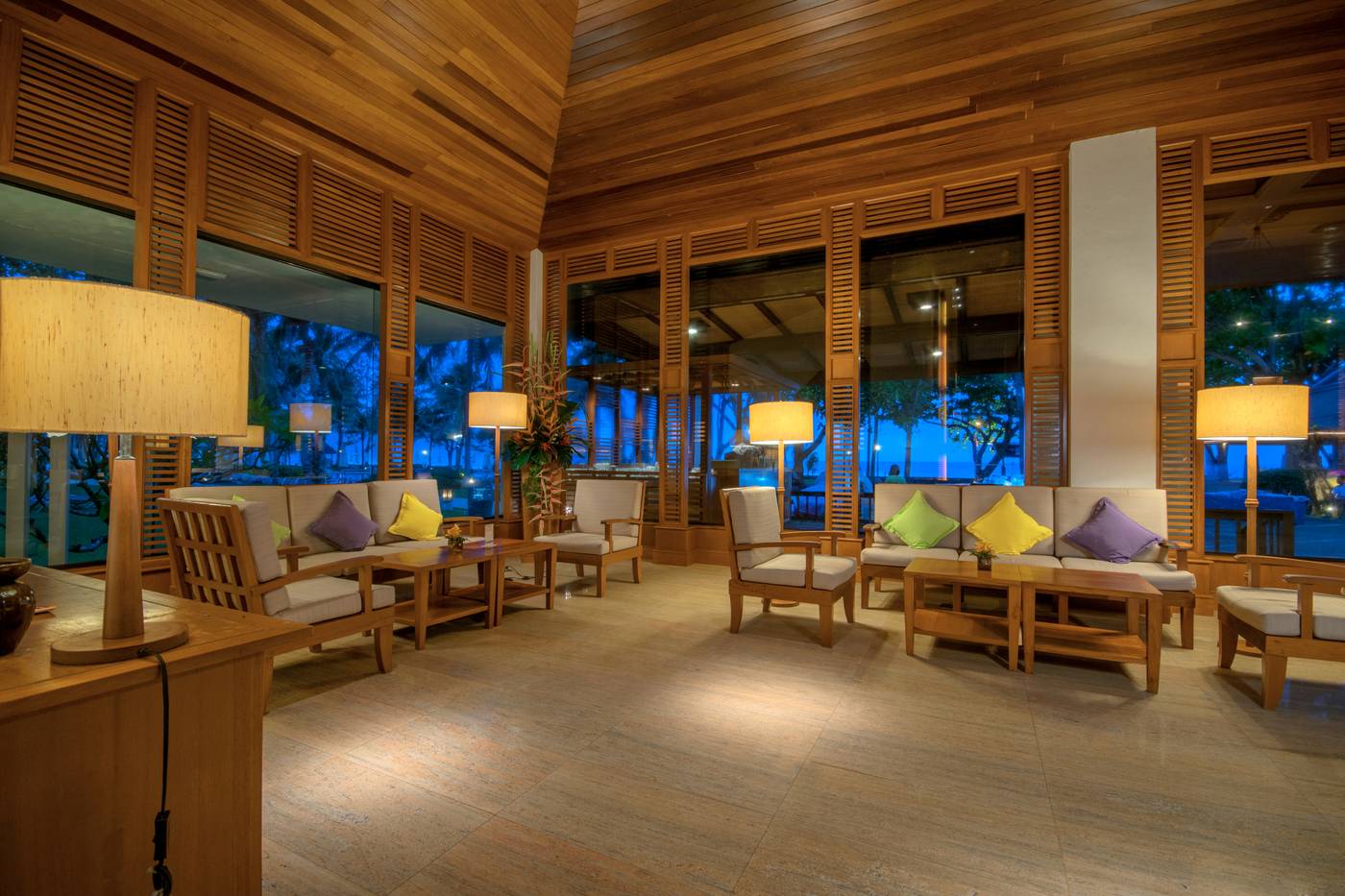 Katathani-Phuket-Beach-Resort-Lobby-73