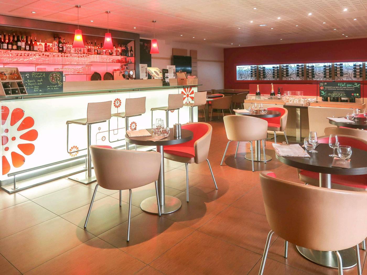 Ibis-Paris-Montmartre-Bar-29