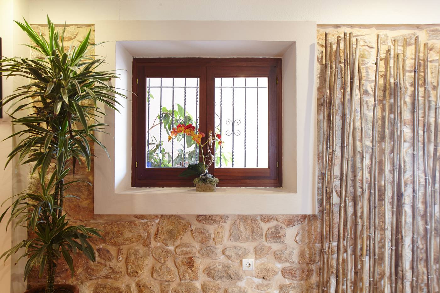 Mar-y-Huerta-Lobby-23