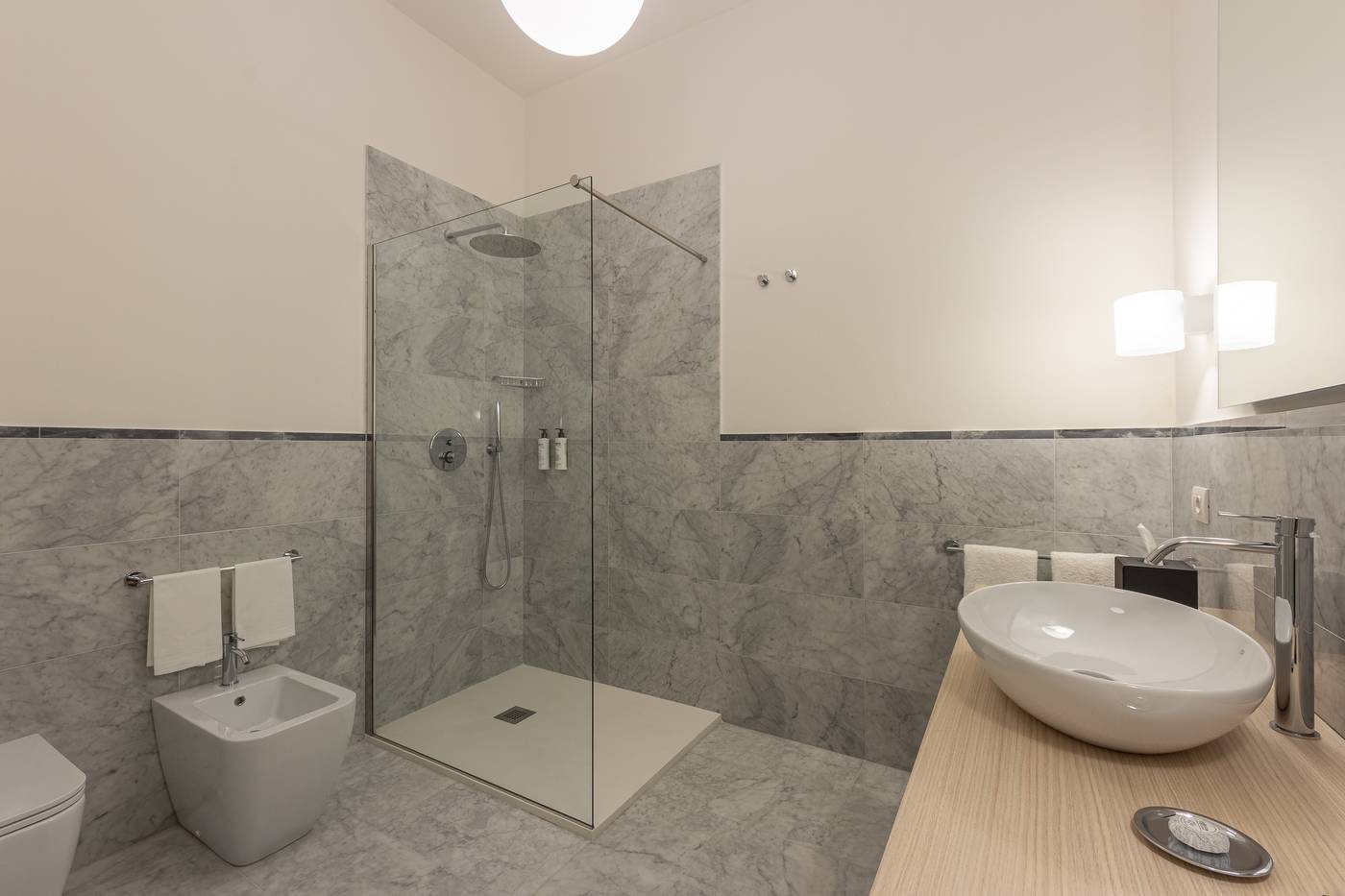 Grand-Universe-La-Residenza-Room-35