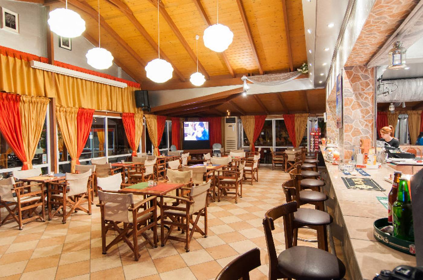 Panorama-Studios---Apartments-Bar-12