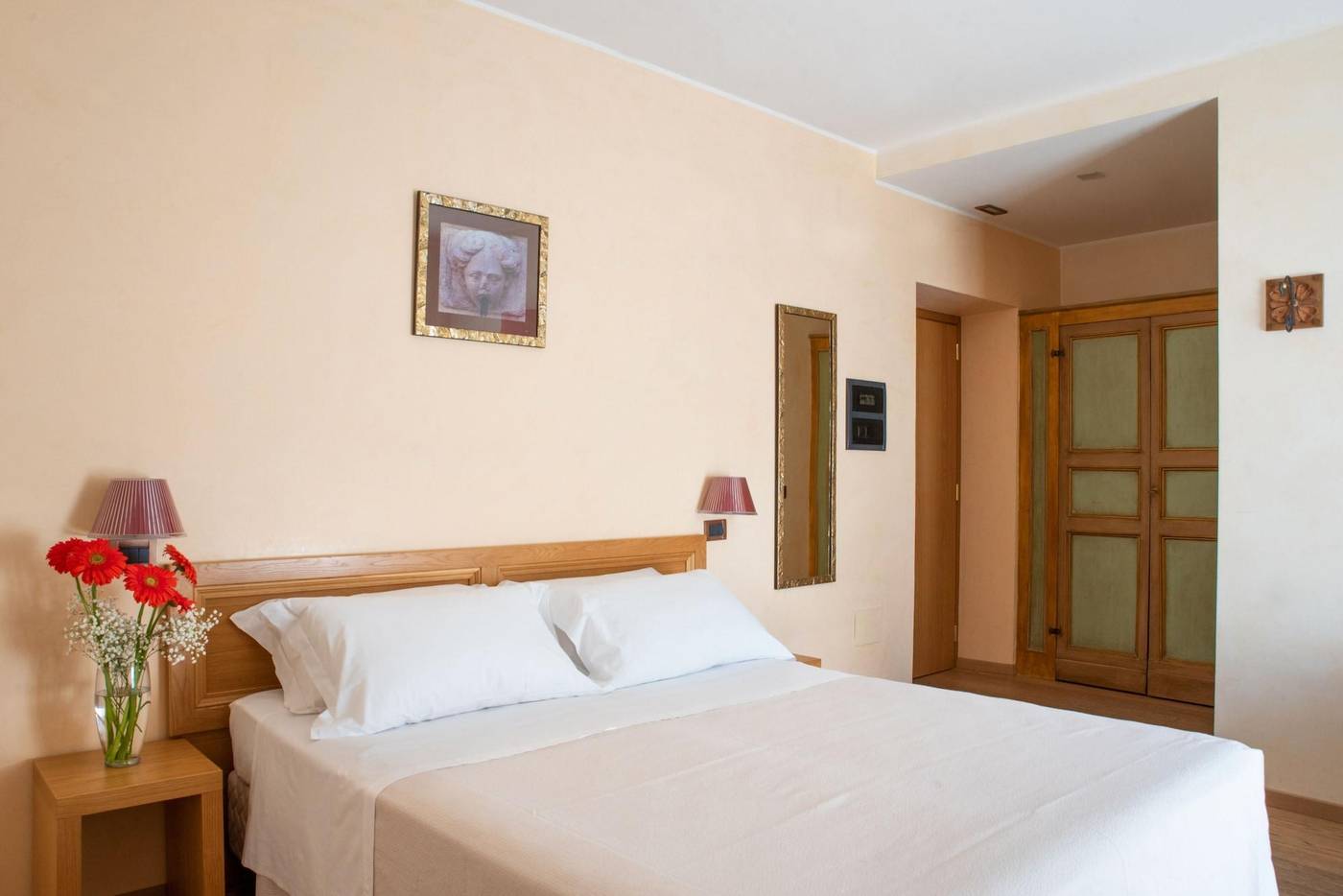 Hotel-99-Cannelle-Room-13