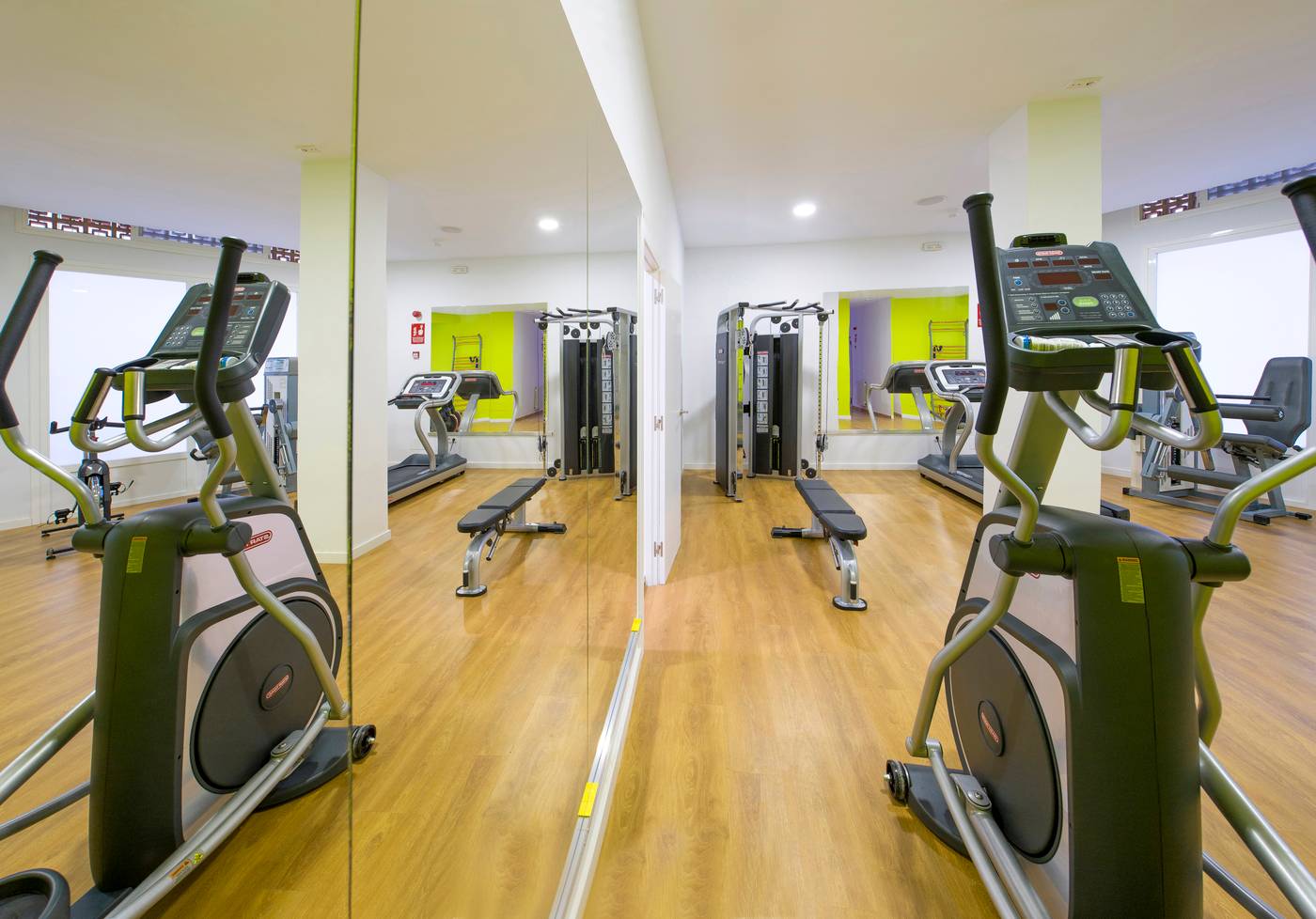 Playasol-Mar----timo-Sports-and-Entertainment-49