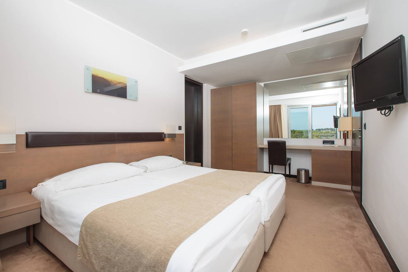 Hotel-Laguna-Molindrio-Room-20