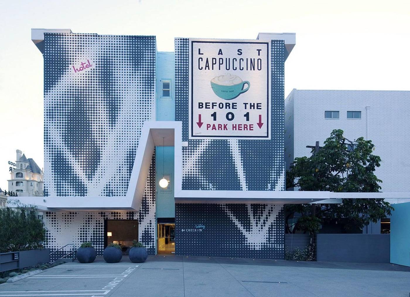 Best-Western-Plus-Hollywood-Hills-General-view-59