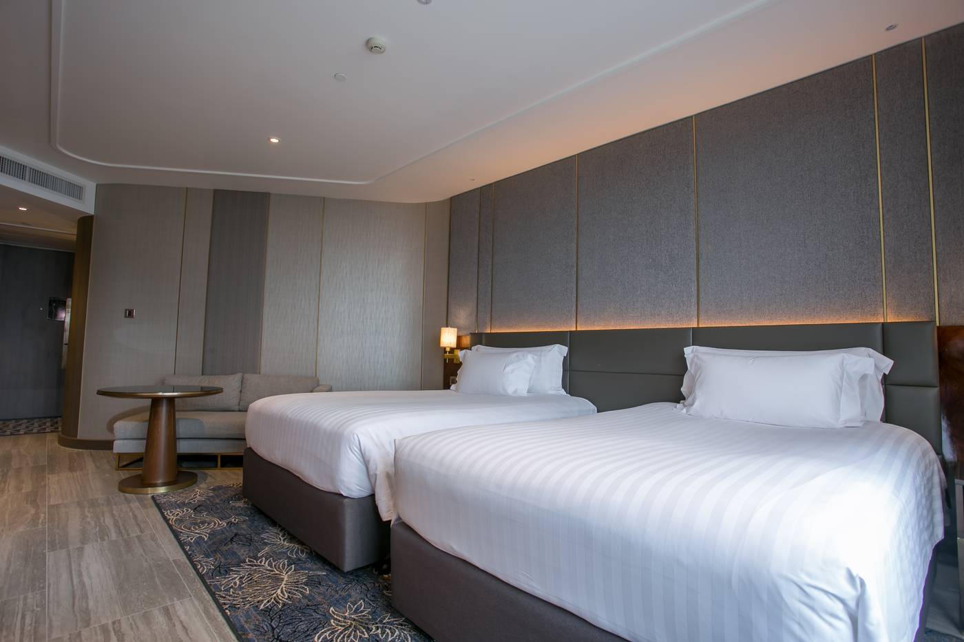 Centara-Grand-at-CentralWorld-Room-54